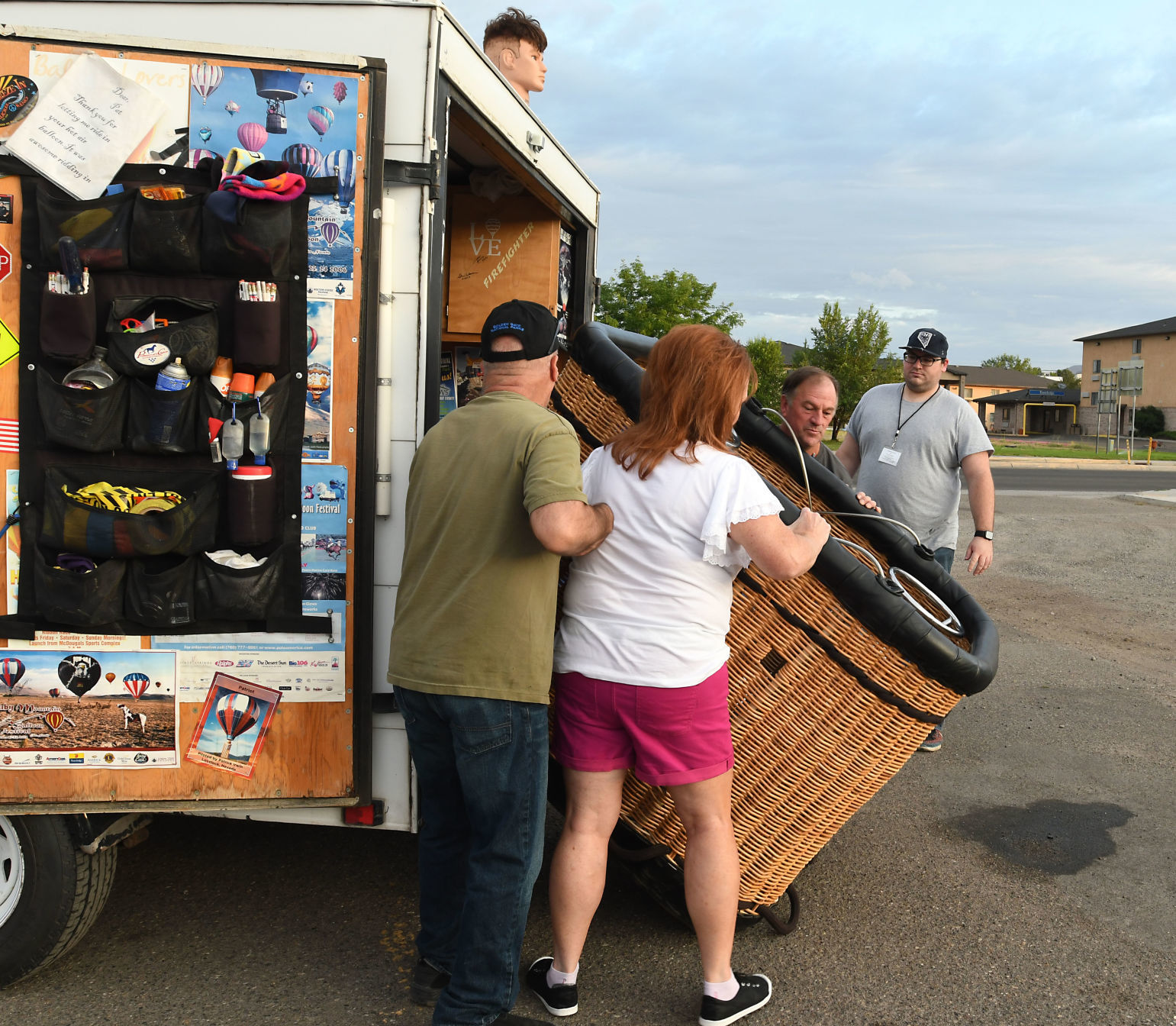 Unloading the Gondola